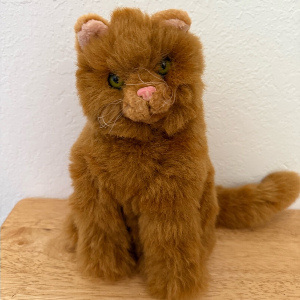 9 Lives plush brown cat. 2000